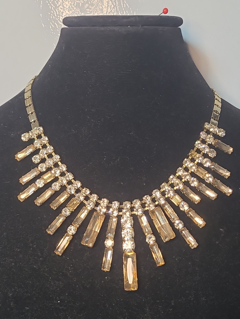 Jennifer Lopez Gold Tone Champagne Crystal Fringe Necklace